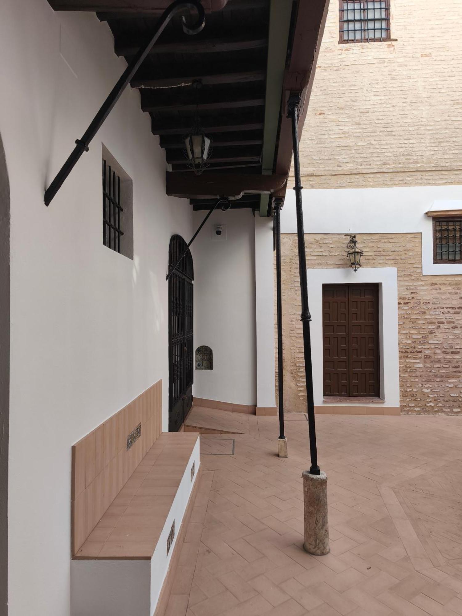 Hospederia Monasterio De San Leandro Pensión *